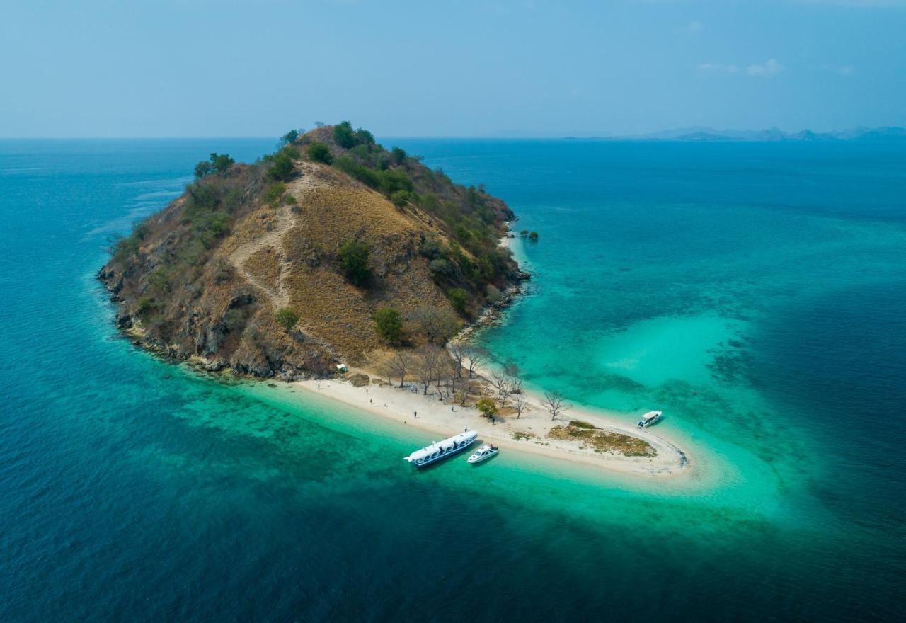 Ayana Komodo Waecicu Beach Лабуан-Бахо Экстерьер фото